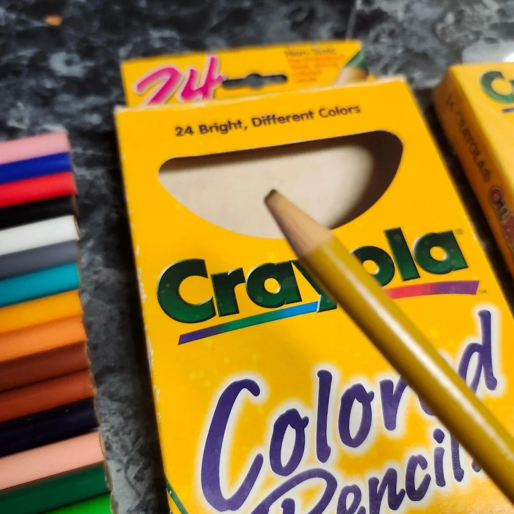 Crayola Art Set Kids Multicolor Vintage Oil Pastels & Colored Pencils